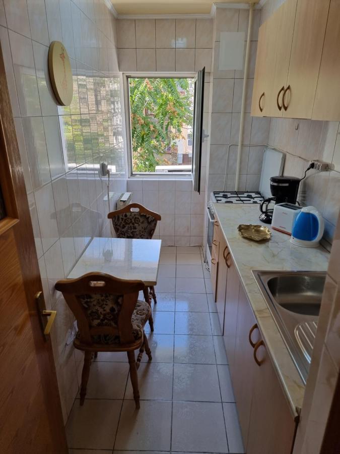 דירות Charming And Intimate Getaway In Bucharest - Near Unirii Square מראה חיצוני תמונה