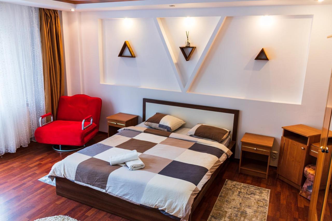 דירות Charming And Intimate Getaway In Bucharest - Near Unirii Square מראה חיצוני תמונה